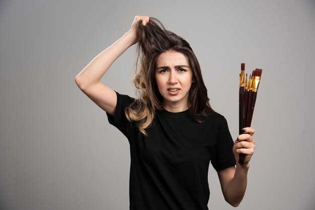 Разбираемся в симптомах и факторах, влияющих на потерю волос.